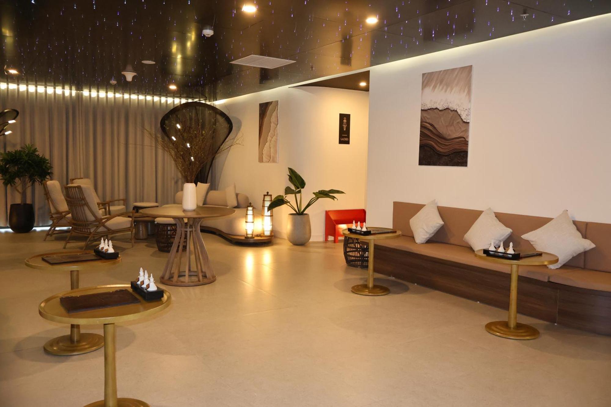 Aquamarine Beachfront Resort & Spa Cam Ranh Εξωτερικό φωτογραφία